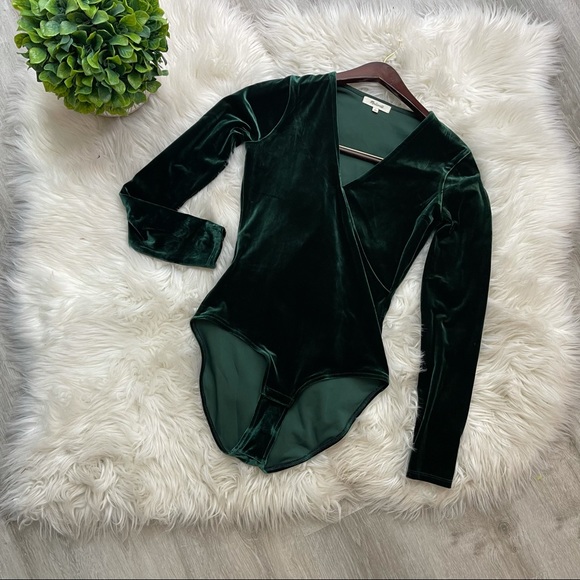 Madewell Tops - Madewell Green Velvet Bodysuit